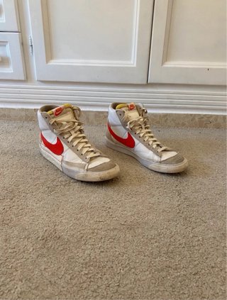 Nike Blazer Mid '77 Blancas y Rojas