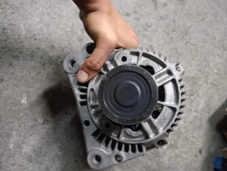 Alternador Bosch 90A 028 903 028 P