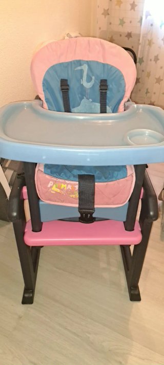 Trona Jane convertible en mesa y silla