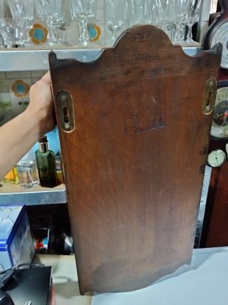 Mueble vintage madera con cajón y cepillos
