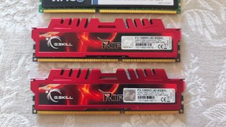 2x Corsair XMS3 + 2x G.Skill DDR3 RAM 8 gigas