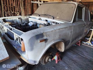 SEAT 124 1978 completo, para restaurar BENAVENTE