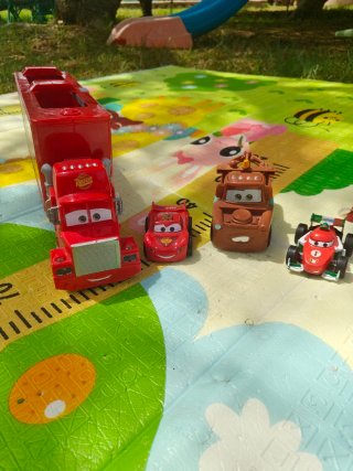 Camión Mack Cars Track Talkers