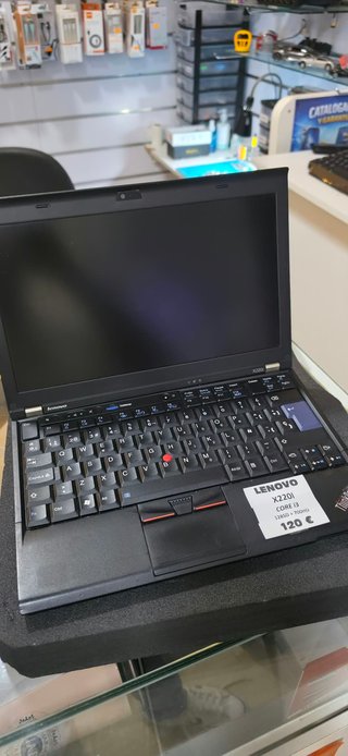 Lenovo ThinkPad X220i Core i3 120€