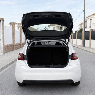 Peugeot 308 1.6 HDI ( 2016 )