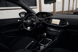 Peugeot 308 1.6 HDI ( 2016 )