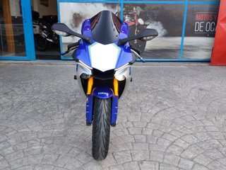 Yamaha YZF R1 2016 con extras