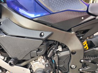 Yamaha YZF R1 2016 con extras