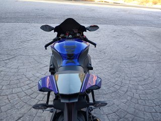 Yamaha YZF R1 2016 con extras
