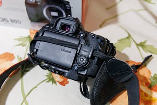 Canon EOS 80D y Objetivo