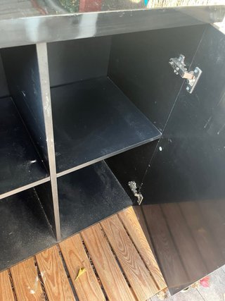 Armario dos puertas negro