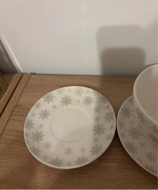 Conjunto de 2 tazas de porcelana