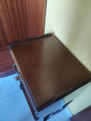 Mesita auxiliar vintage madera con cajón