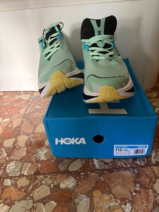 Zapatillas Hoka Verde y Turquesa
