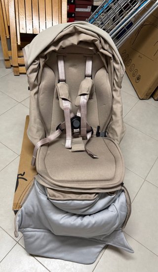 Seggiolino Joolz Aer 2 Nest to Seat Sandy Taupe