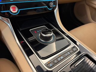 Jaguar XF 2017
