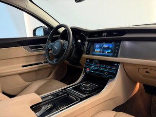 Jaguar XF 2017