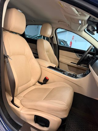 Jaguar XF 2017