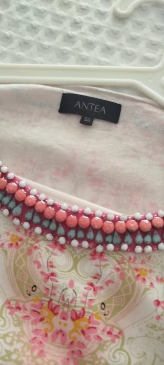 Vestido estampado floral rosa