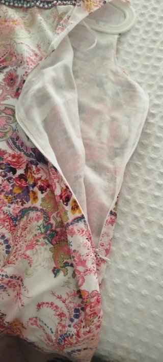 Vestido estampado floral rosa