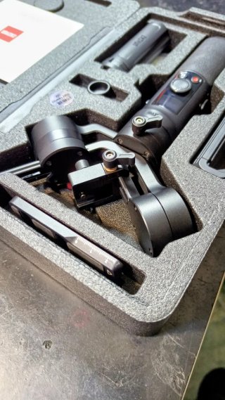 Estabilizador Zhiyun Crane M2