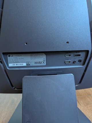 LG UltraGear 27GS60QC-B