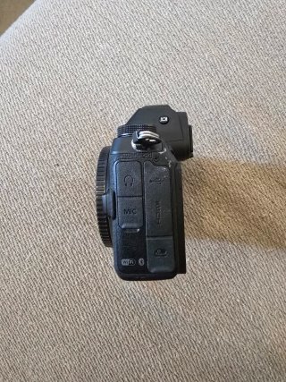 Cámara Nikon Z6 Mirrorless 75k disparos LEER