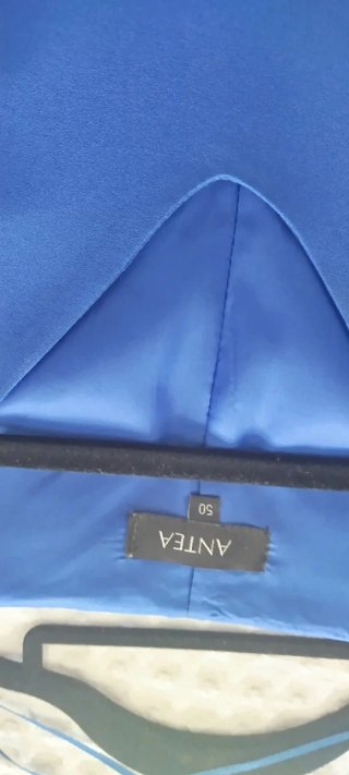 Vestido azul manga acampanada