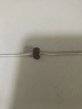 Charm Pandora Plata y Zirconita Roja