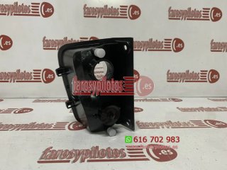 Piloto trasero derecho de paragolpes Renault Traf