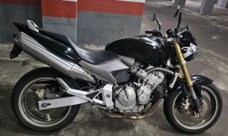 Honda Hornet 600 Negra