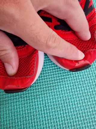 Lote 9 pares zapatillas infantiles