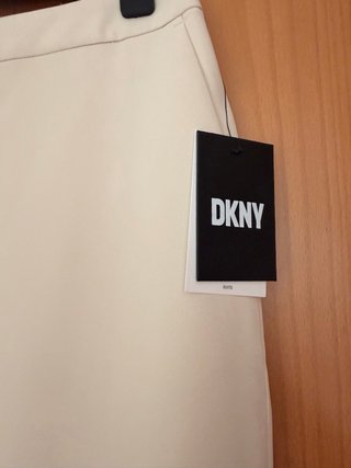 Falda tubo DKNY beige