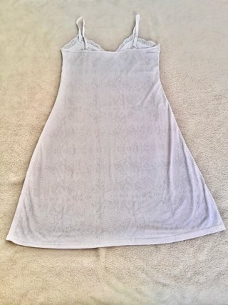 Camisón rosa con encaje