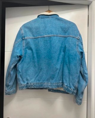 Chaqueta vaquera Bershka forrada