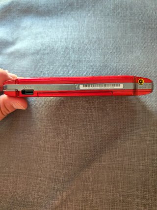 PSP Slim & Lite 3004 Roja