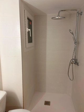 Manitas Profesional-baños, Electricidad y Montajes