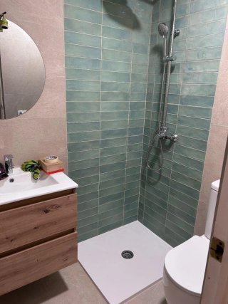 Manitas Profesional-baños, Electricidad y Montajes