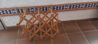 Botellero de madera plegable