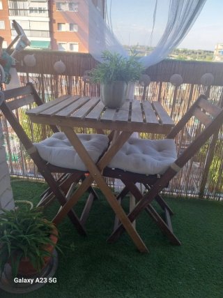 Mesa y 2 Sillas Plegables Madera