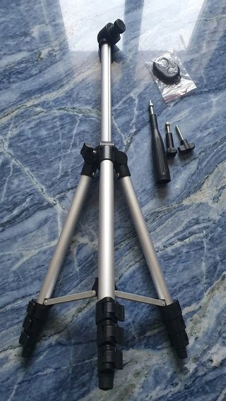 Trípode Portátil 3110 Aluminio Cámara Móvil