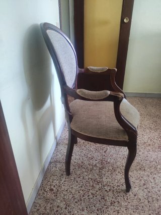 Conjunto Mueble Vintage + 2 Sillas Clásicas