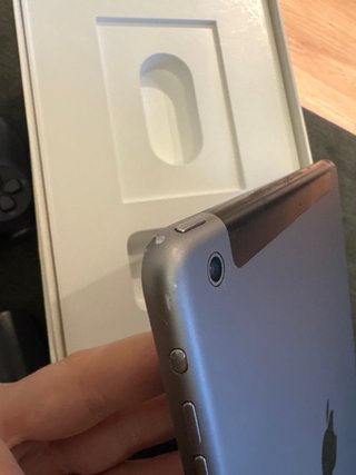 iPad Apple 1ª Gen Argento