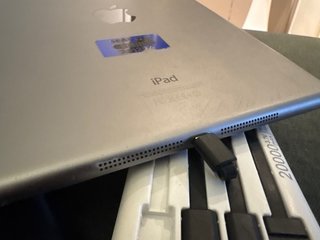 iPad Apple 1ª Gen Argento