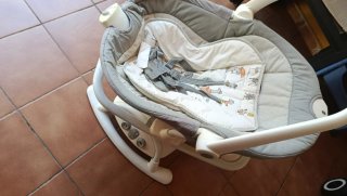 Mecedora eléctrica para bebé