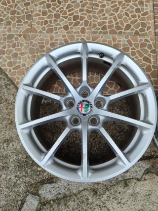 Llantas 17 Alfa Romeo Stelvio (4 unidades)