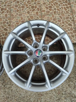 Llantas 17 Alfa Romeo Stelvio (4 unidades)