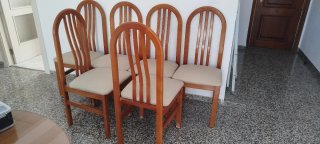 Mesa de comedor extensible y sillas