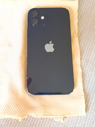 iPhone 12 64GB 83% Batería