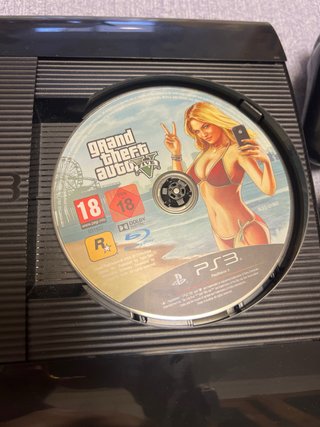 Consola PlayStation 3 + 4 Juegos